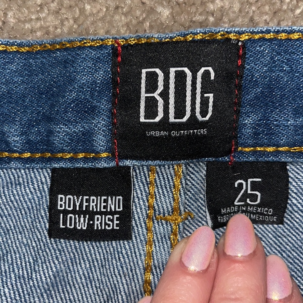 BDG Shorts - Picture 3 of 3